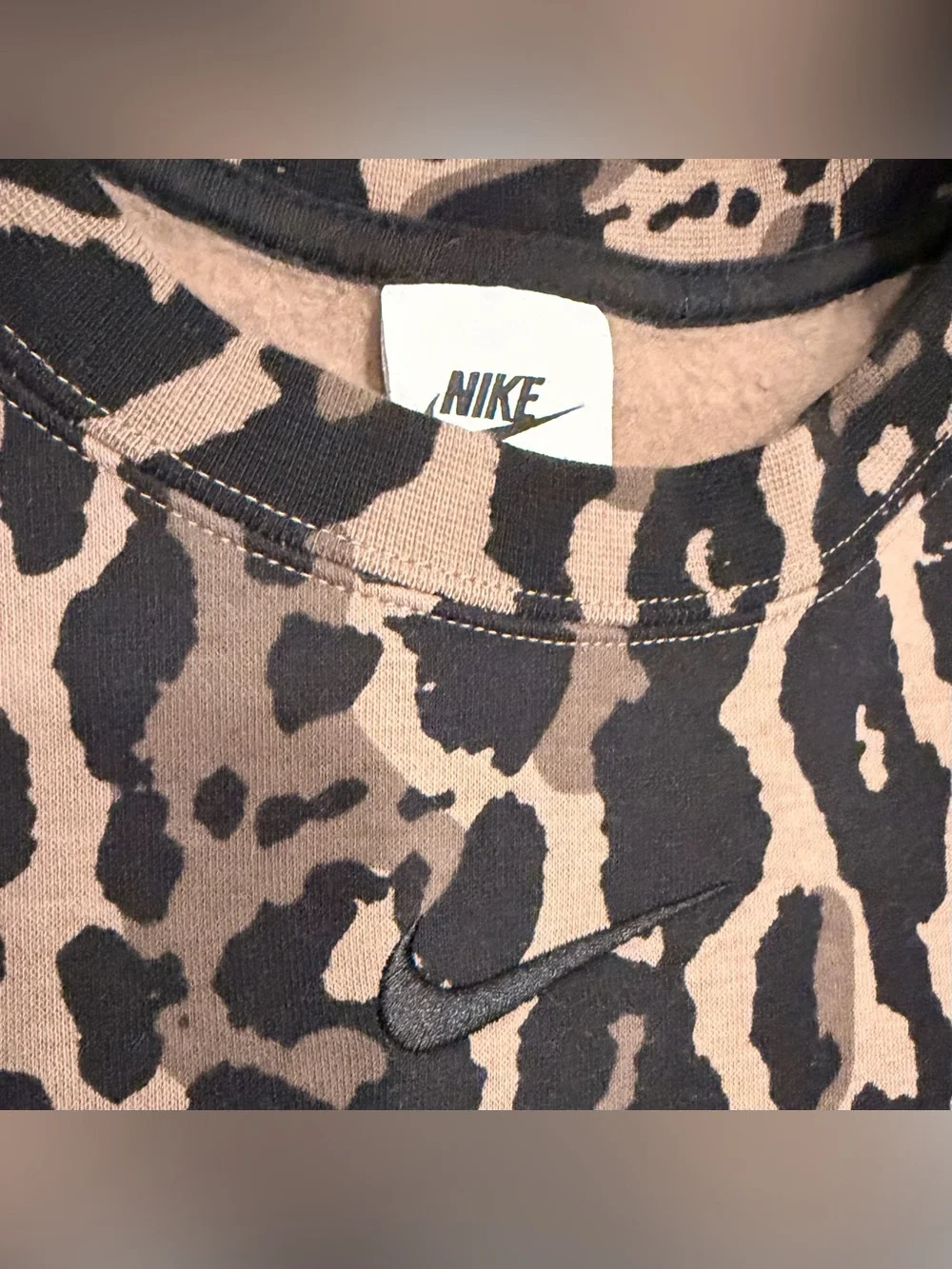 NWOT NIKE Women's Phoenix Fleece Oversized Leopard Printed Crew-Neck L